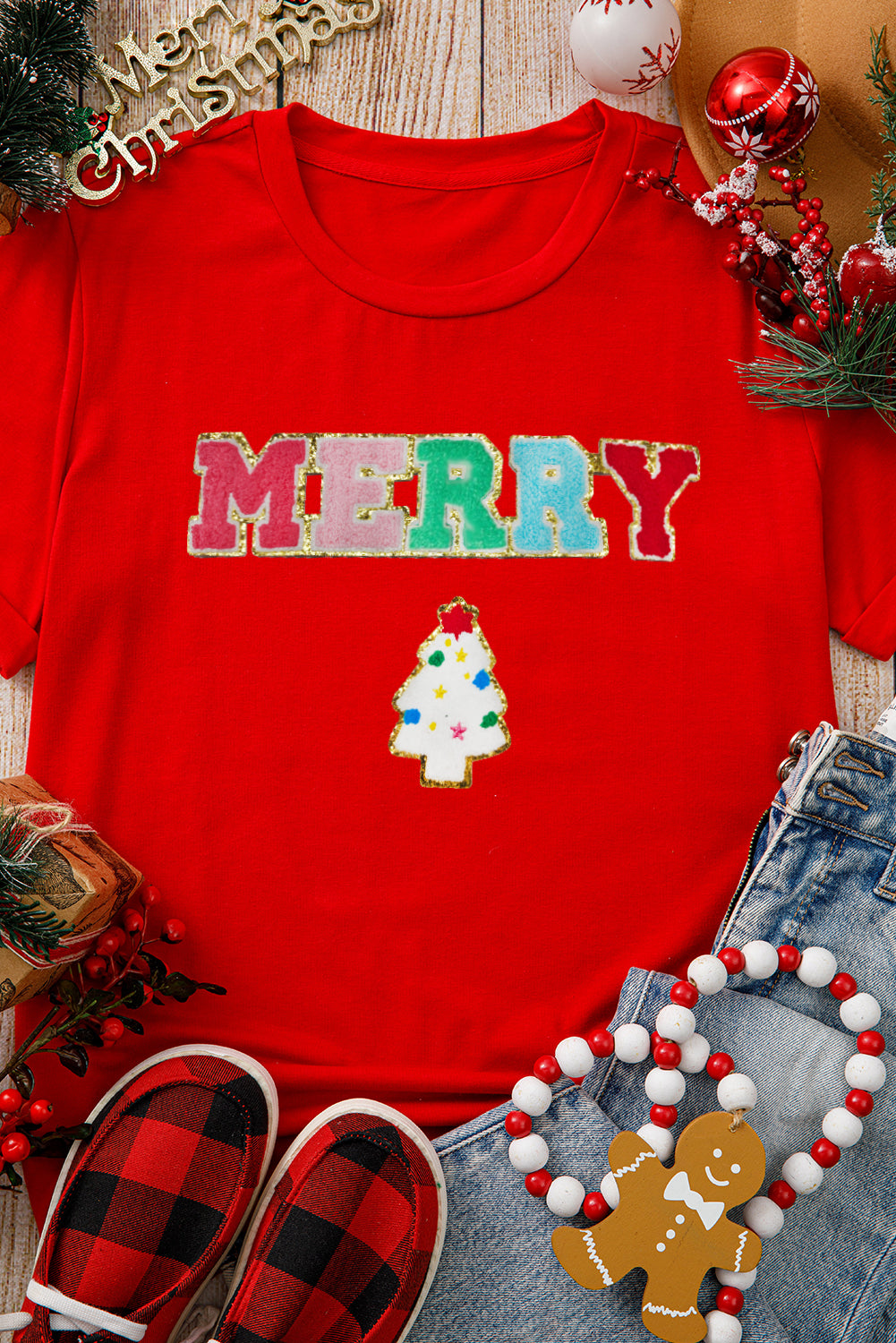 Red MERRY Christmas Tree Round Neck Tee