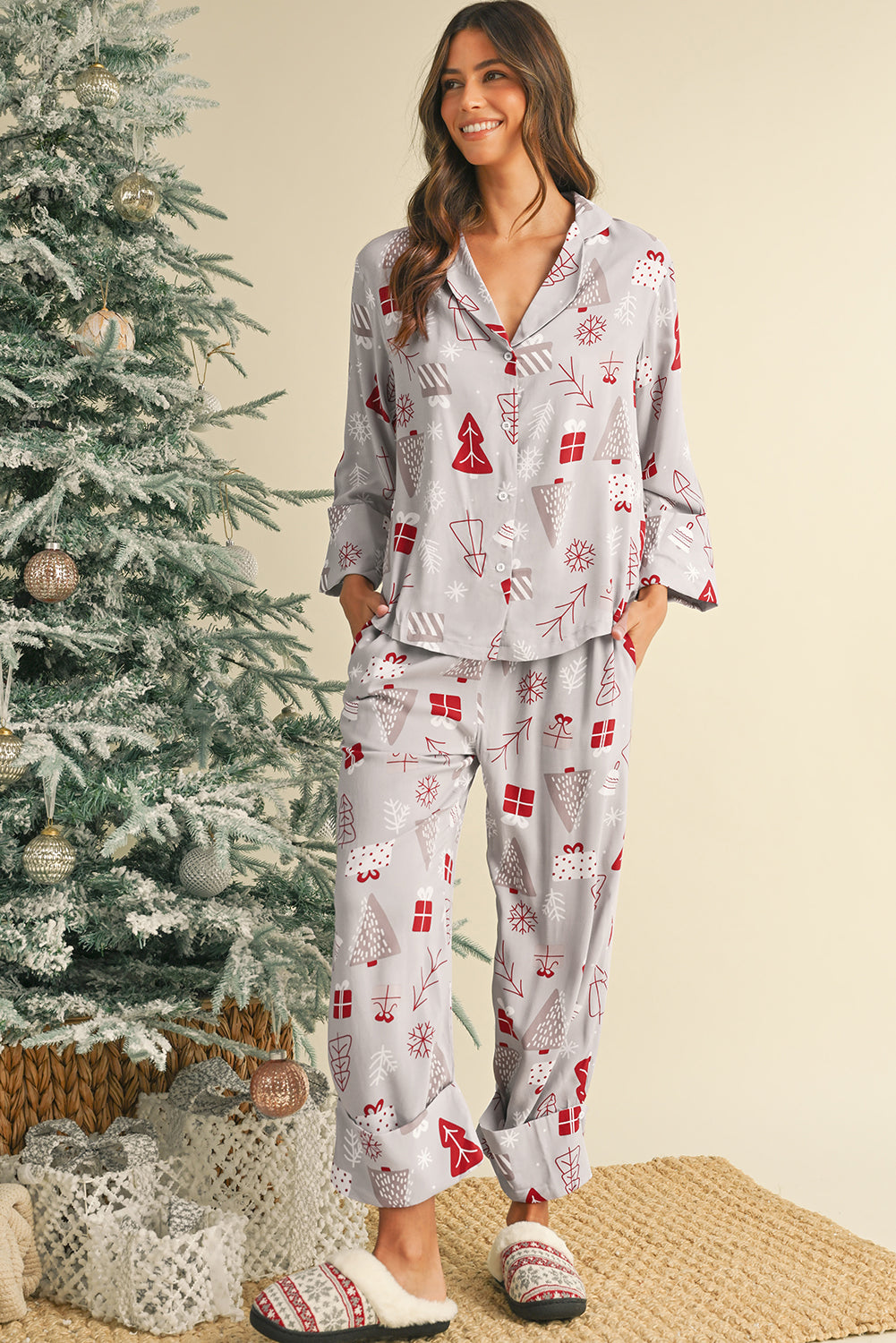 Light Grey Christmas Tree Gifts Print Shirt and Pants Pajama Set