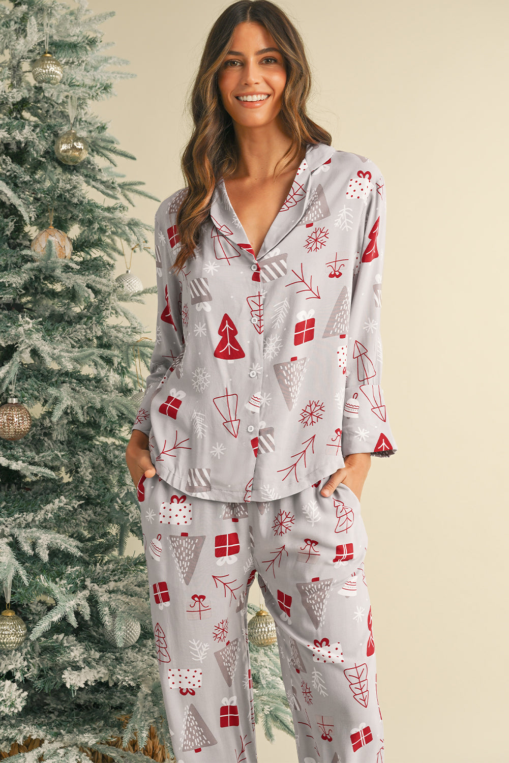 Light Grey Christmas Tree Gifts Print Shirt and Pants Pajama Set