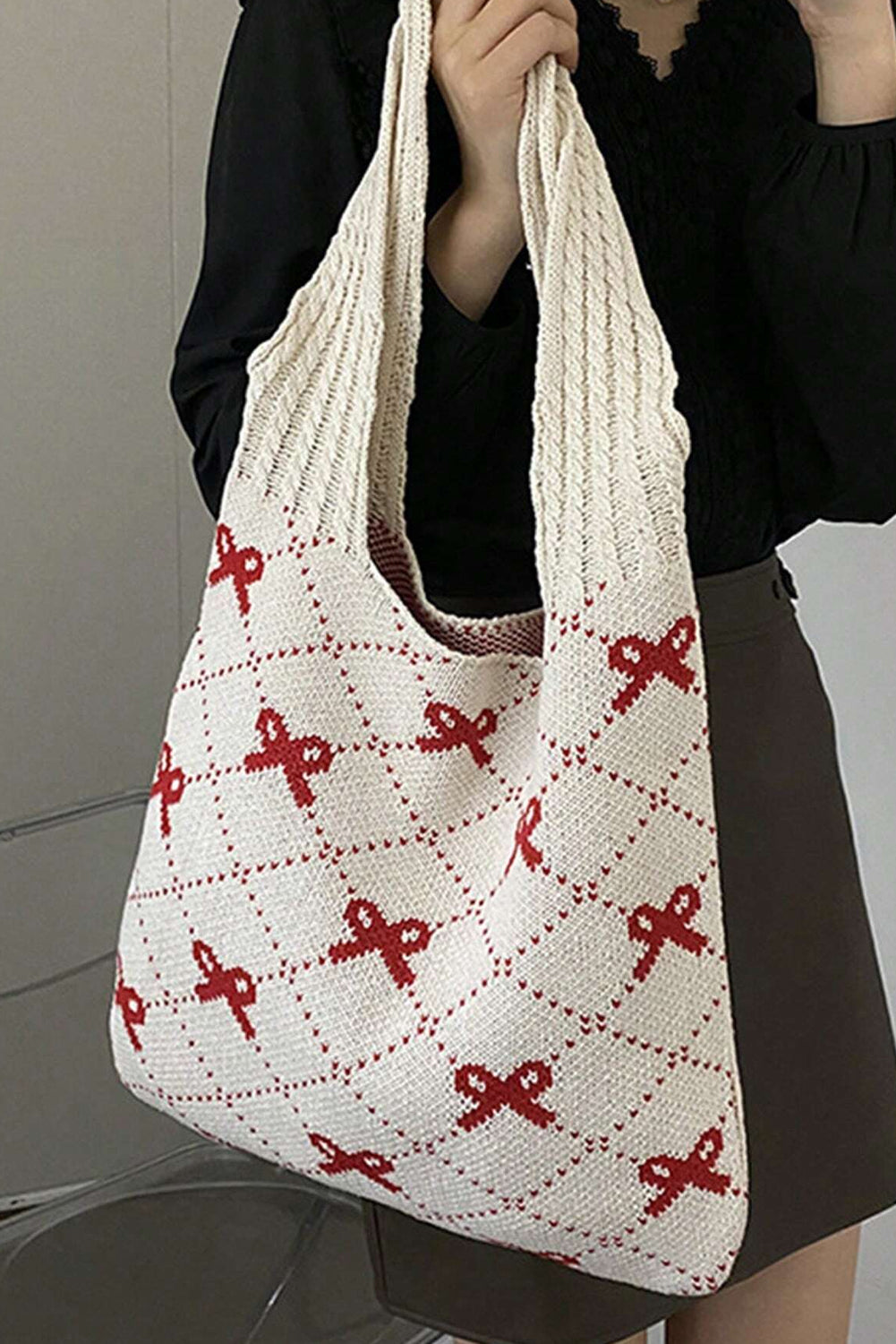 Fiery Red Bow Argyle Pattern Cable Knit Handle Tote Bag